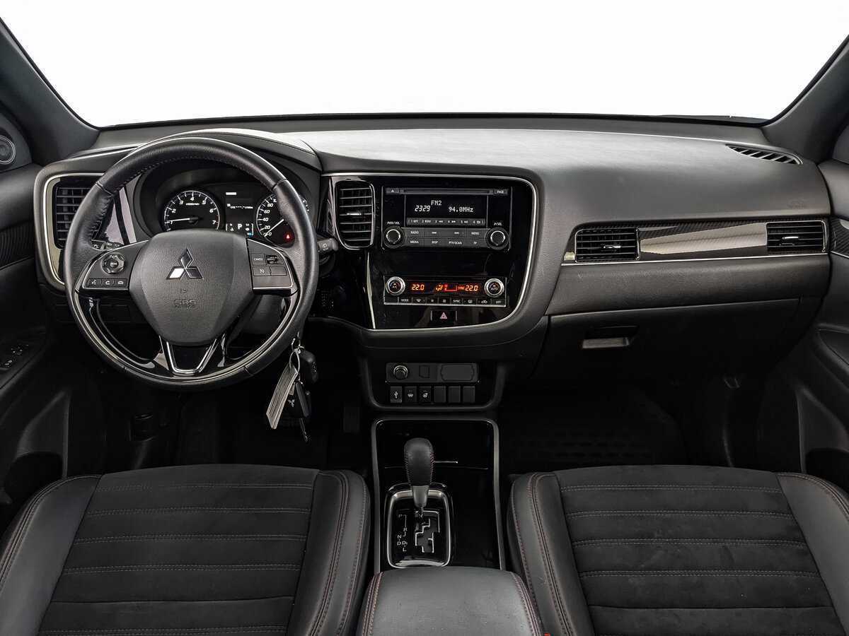 Mitsubishi Outlander, 2021 Фото №14