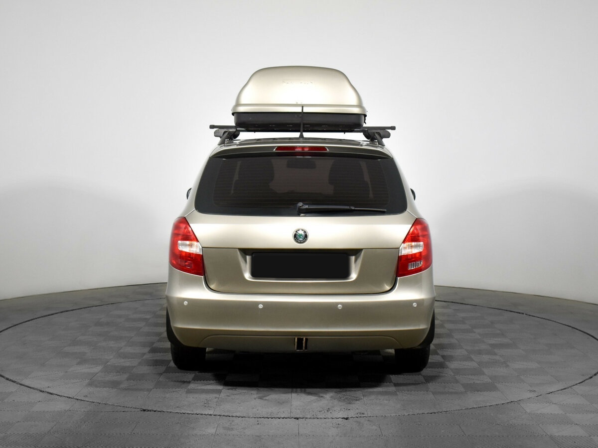 Skoda Fabia II Рестайлинг, 2012 Фото №6