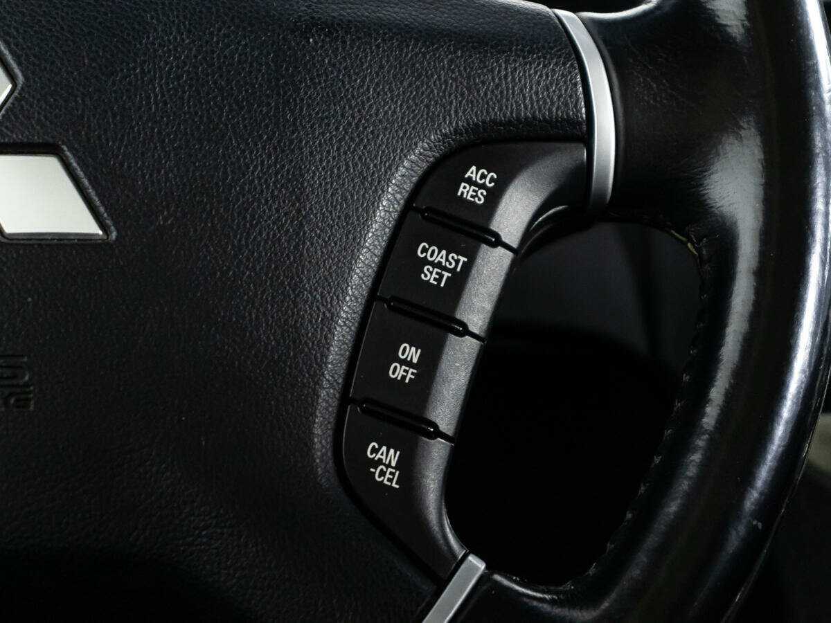 Mitsubishi Pajero, 2015 Фото №20