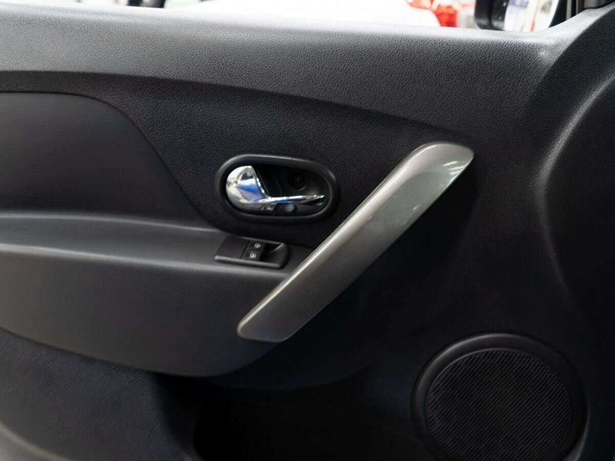 Renault Sandero Stepway, 2018 Фото №13