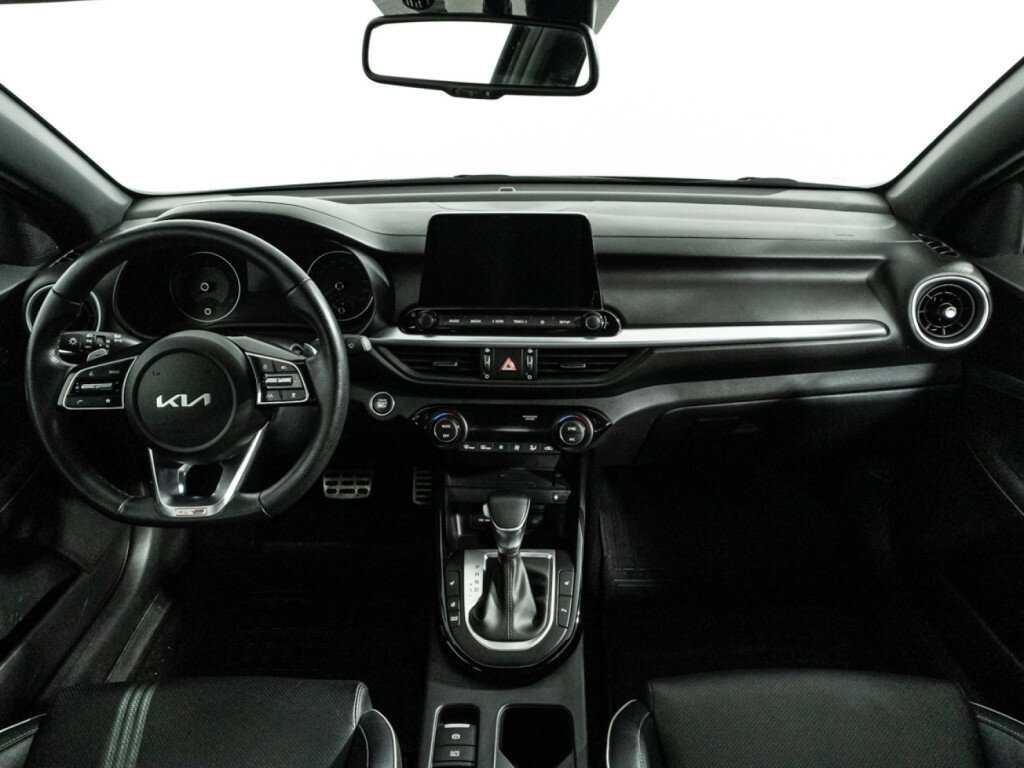 Kia Cerato, 2022 Фото №14