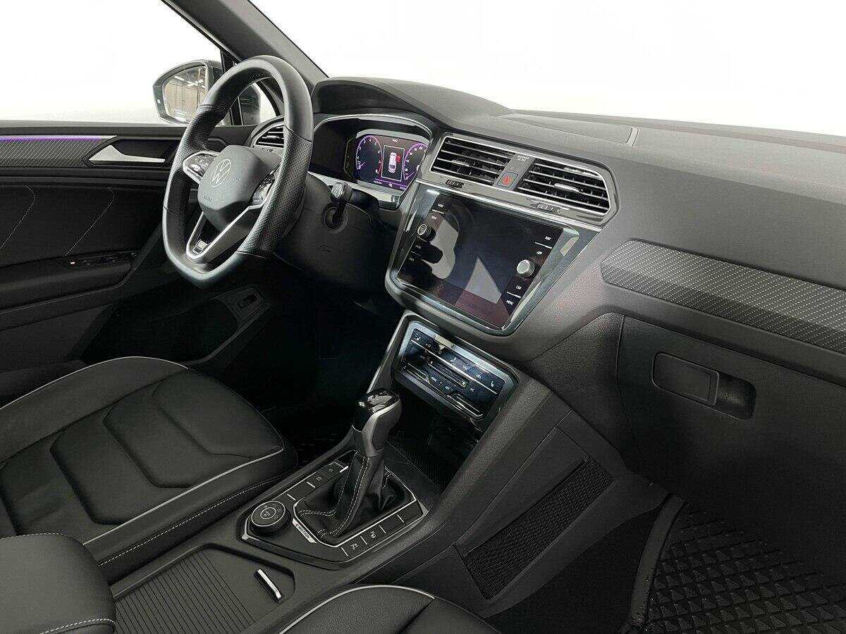 Volkswagen Tiguan, 2021 Фото №9
