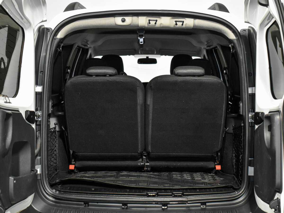 Lada (ВАЗ) Largus Cross, 2021 Фото №15