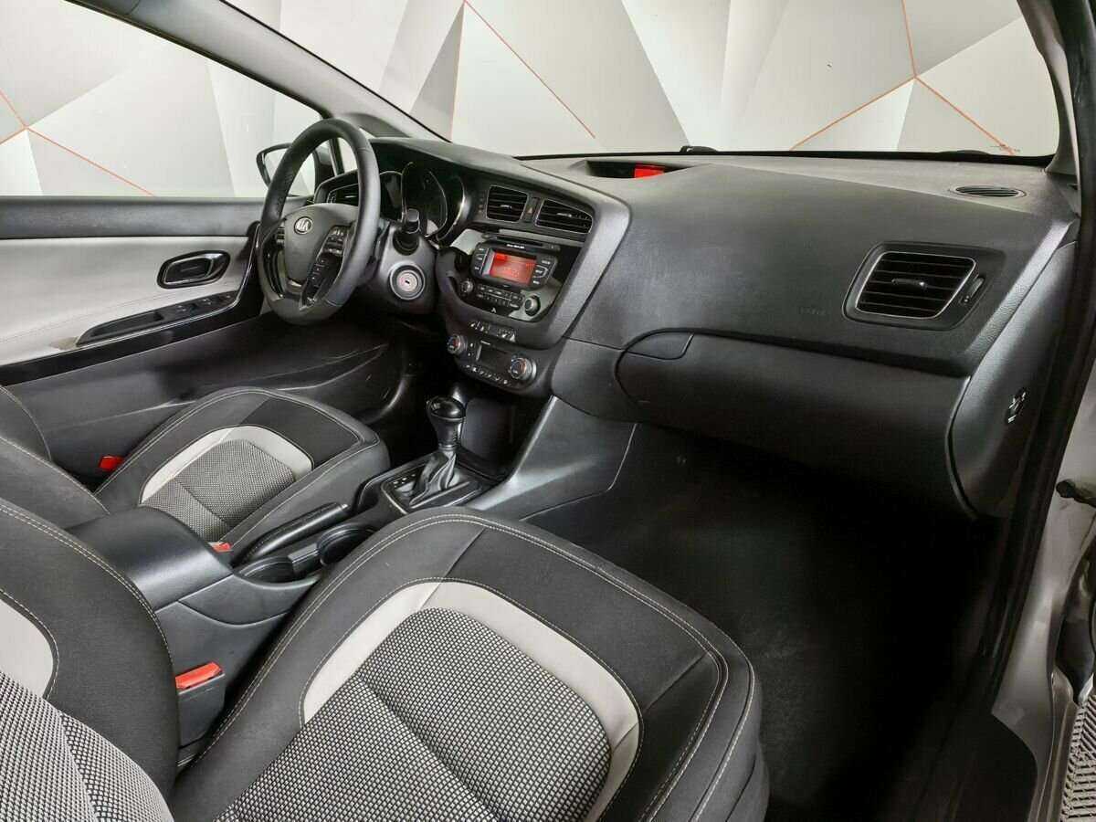 Kia Ceed, 2015 Фото №8