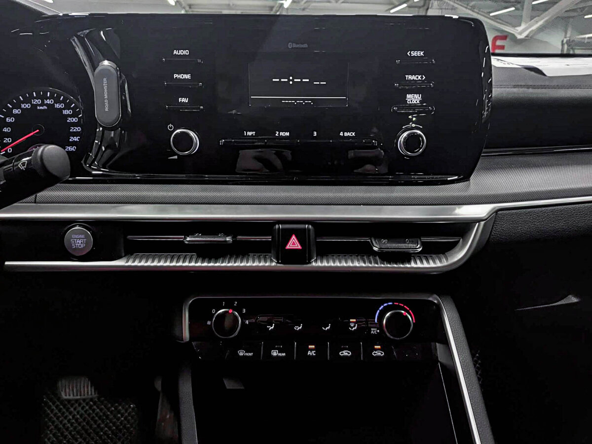 Kia K5 III, 2020 Фото №15