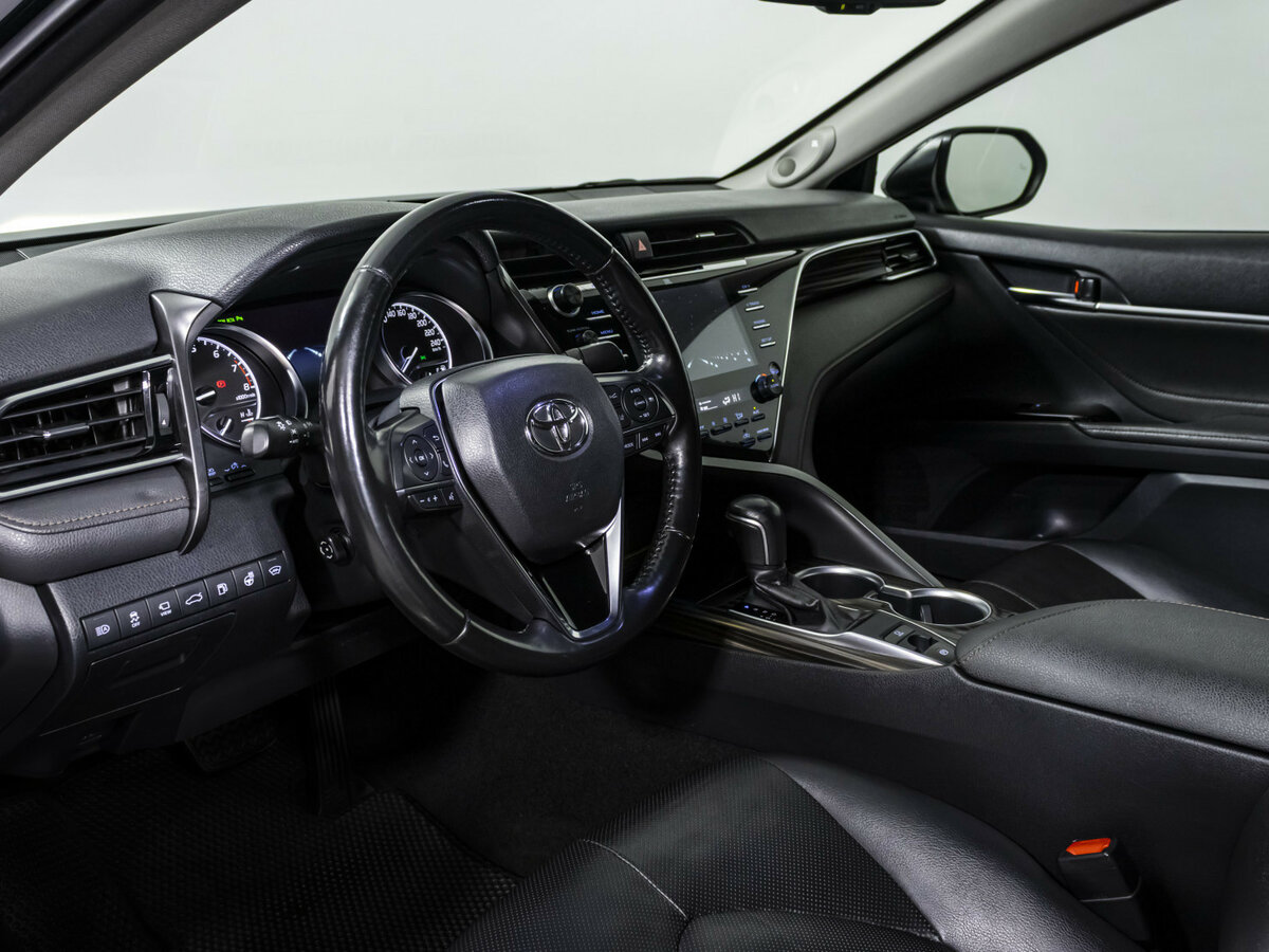 Toyota Camry VIII (XV70), 2018 Фото №8