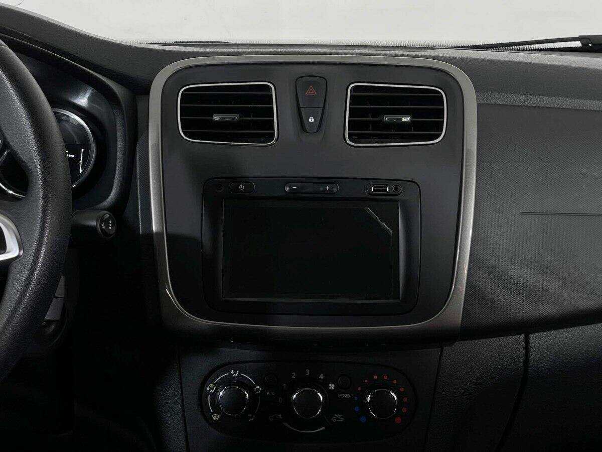 Renault Logan, 2020 Фото №11