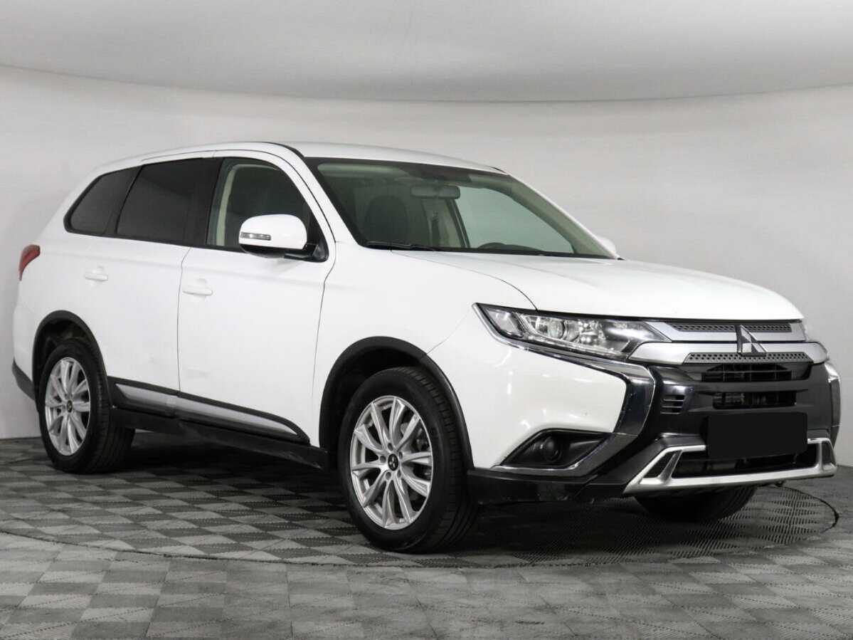 Mitsubishi Outlander, 2020 Фото №3