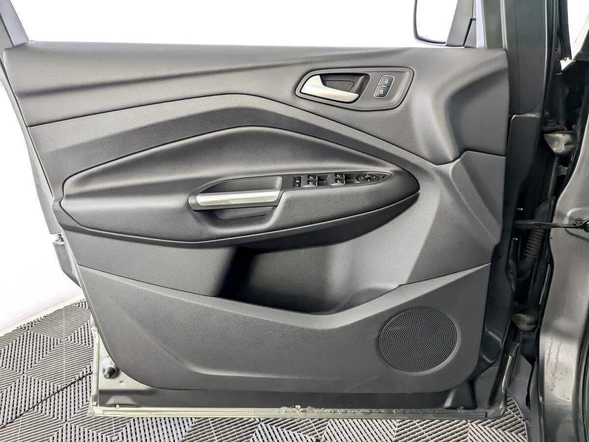 Ford Kuga, 2018 Фото №15