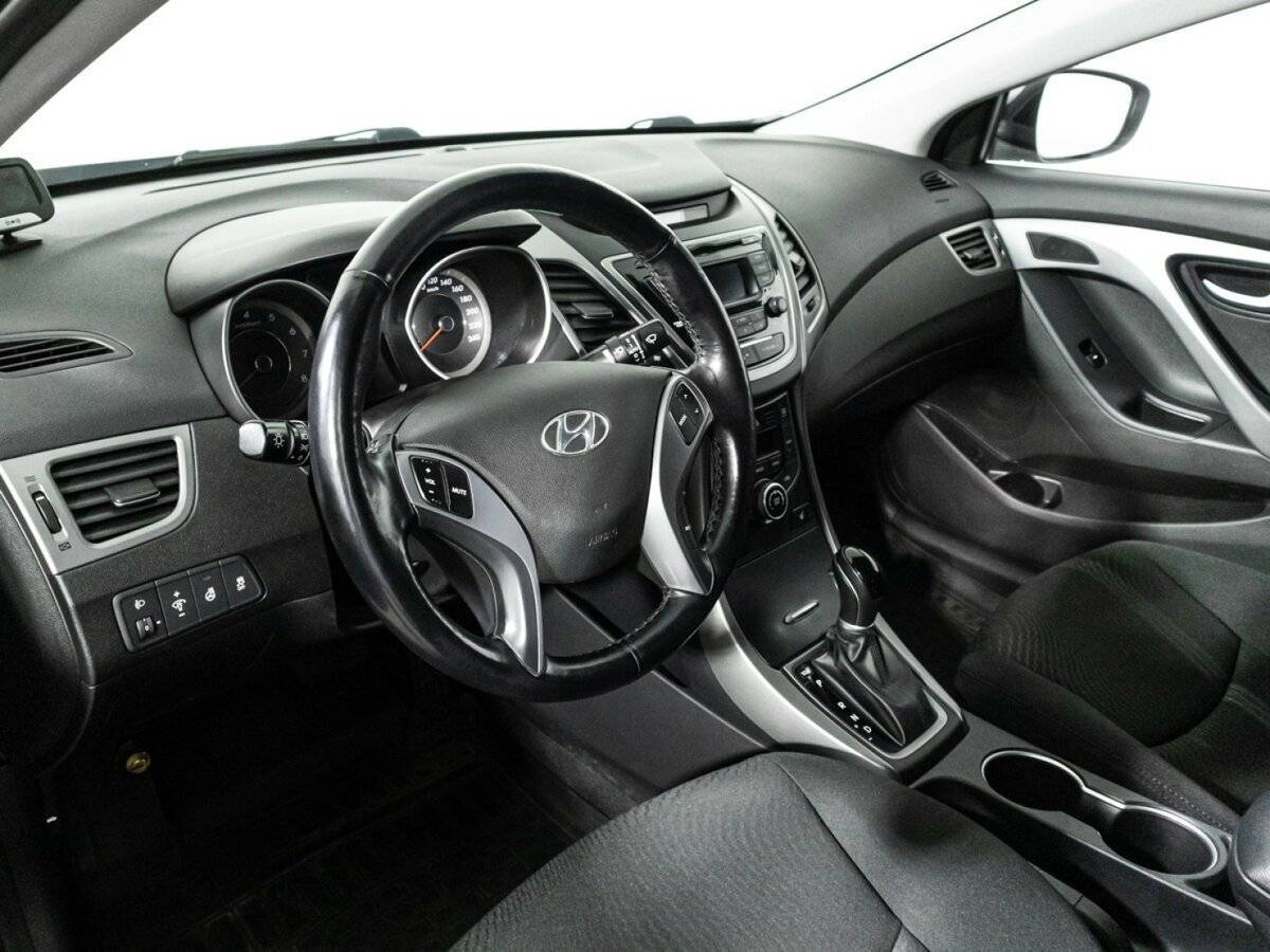 Hyundai Elantra, 2015 Фото №11