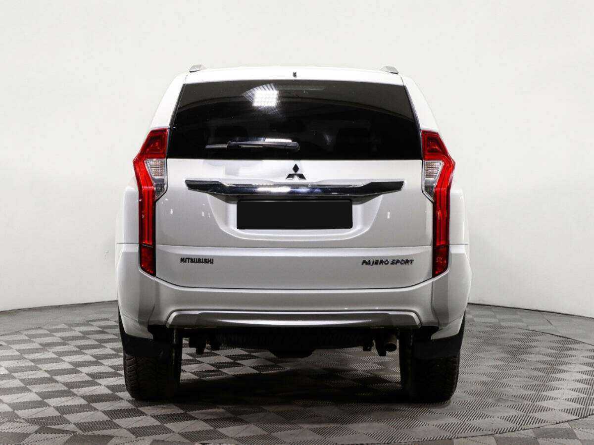 Mitsubishi Pajero Sport, 2018 Фото №5