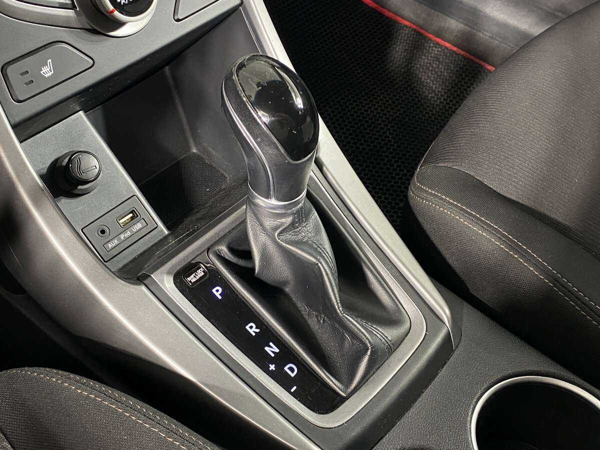 Hyundai Elantra, 2015 Фото №13
