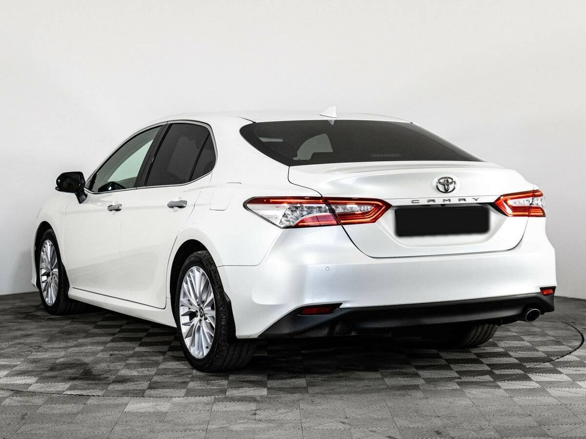 Toyota Camry, 2018 Фото №8