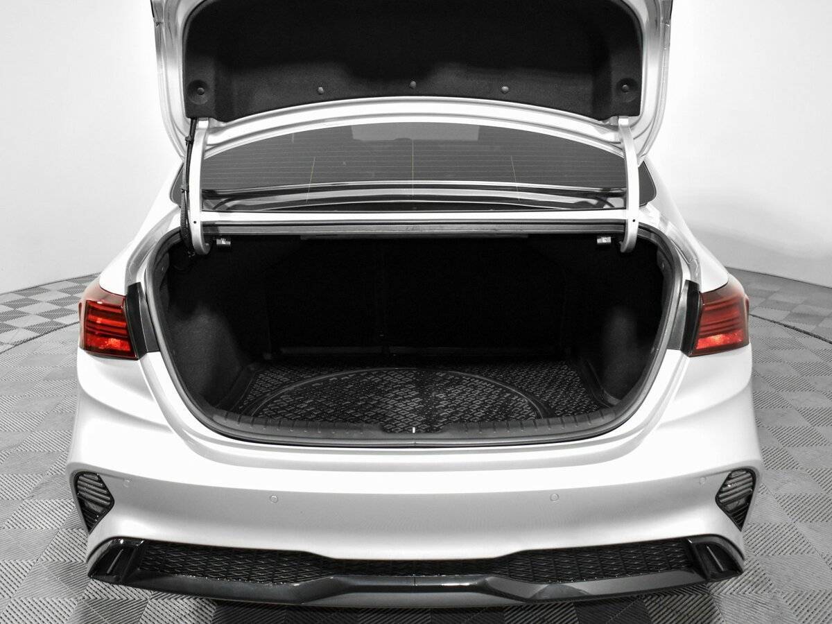 Kia Cerato, 2022 Фото №18