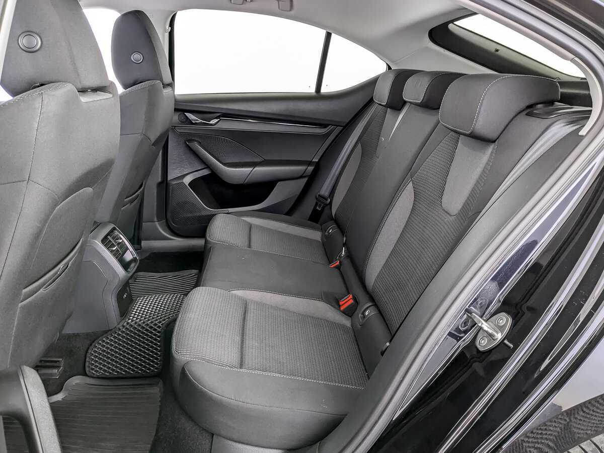 Skoda Octavia, 2021 Фото №12