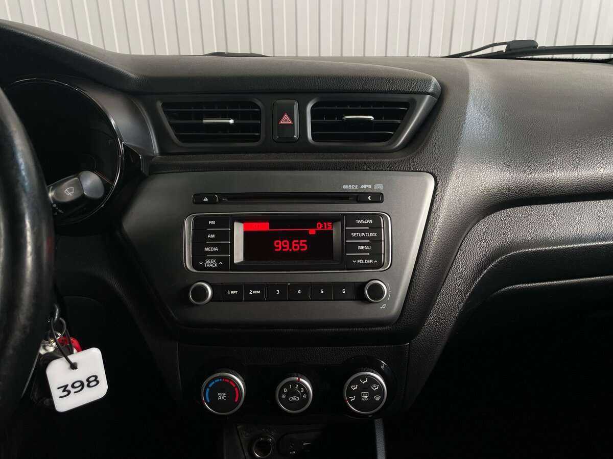 Kia Rio, 2015 Фото №15