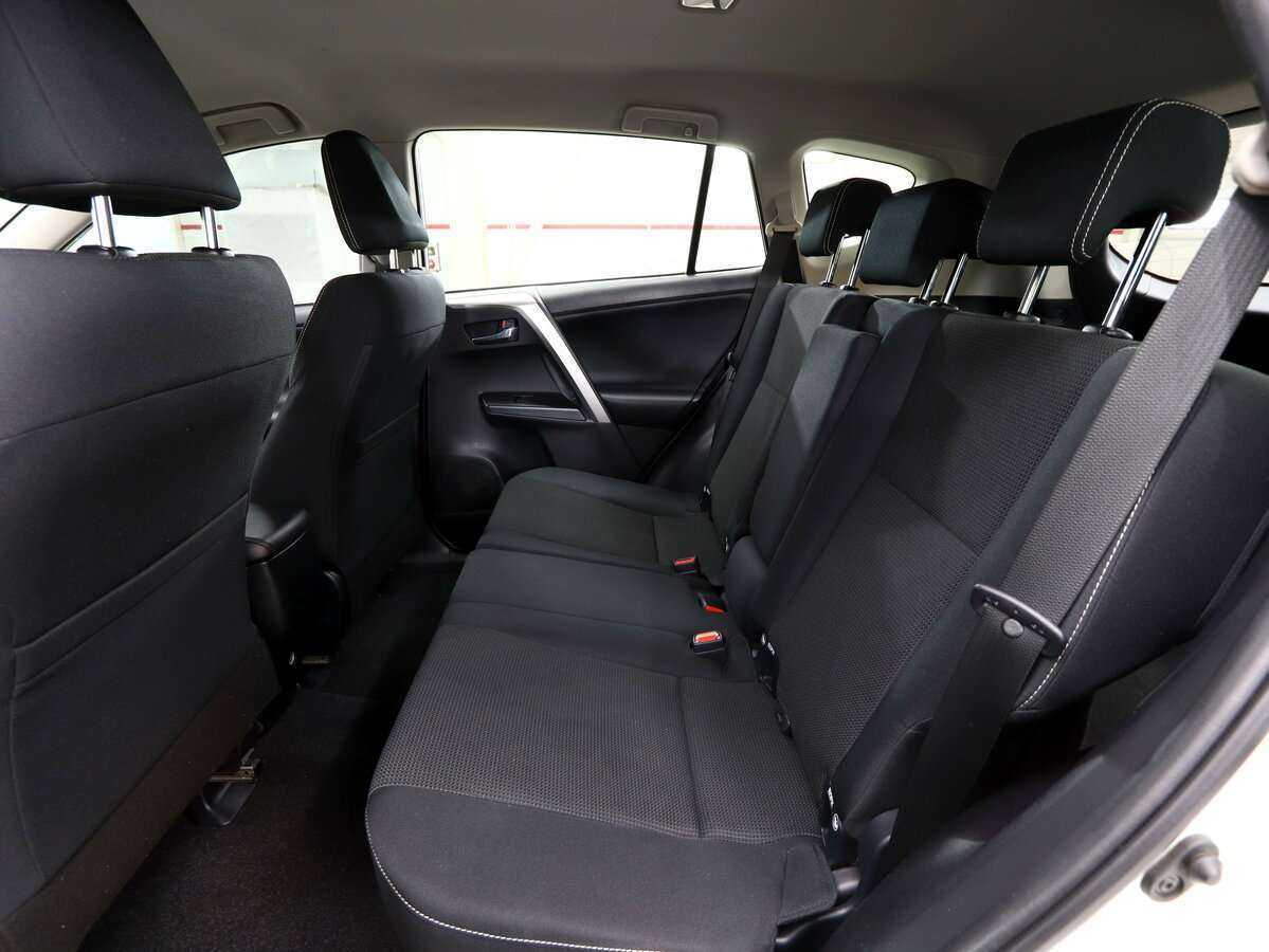 Toyota RAV4, 2017 Фото №19