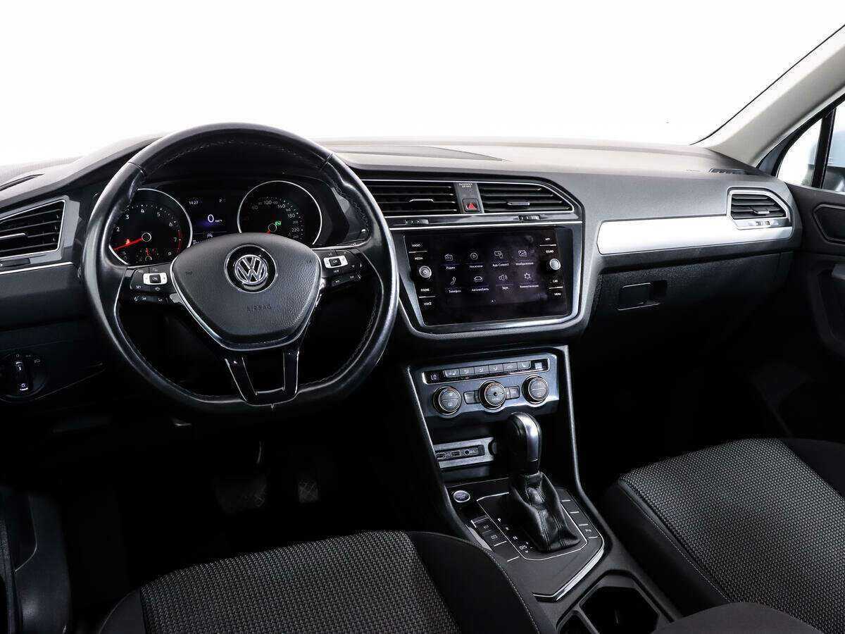 Volkswagen Tiguan L, 2020 Фото №11