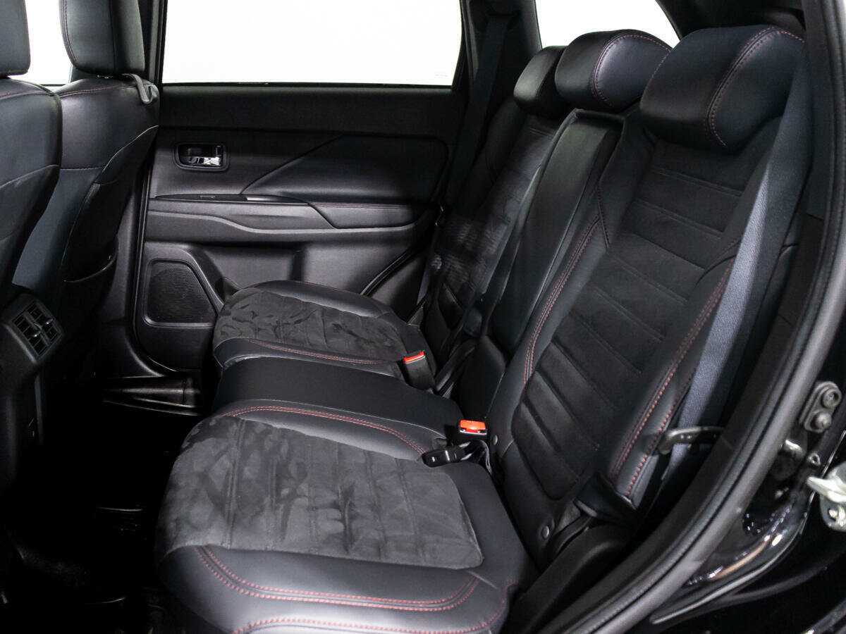 Mitsubishi Outlander, 2021 Фото №10