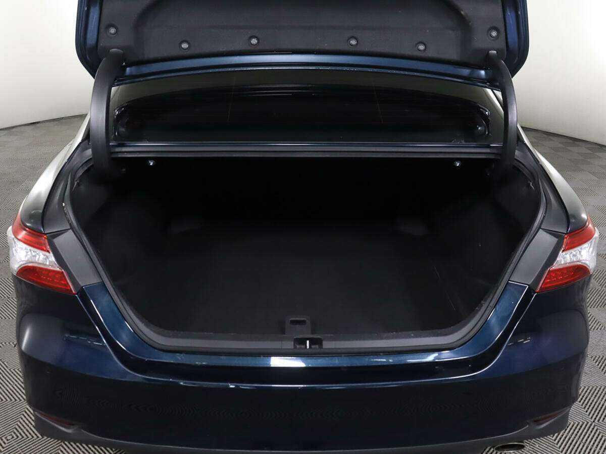 Toyota Camry, 2019 Фото №8