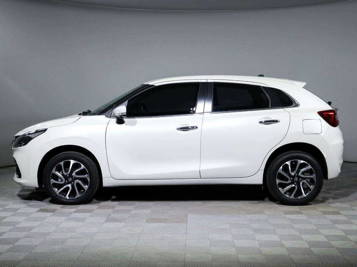 Suzuki Baleno, 2022 Фото №8