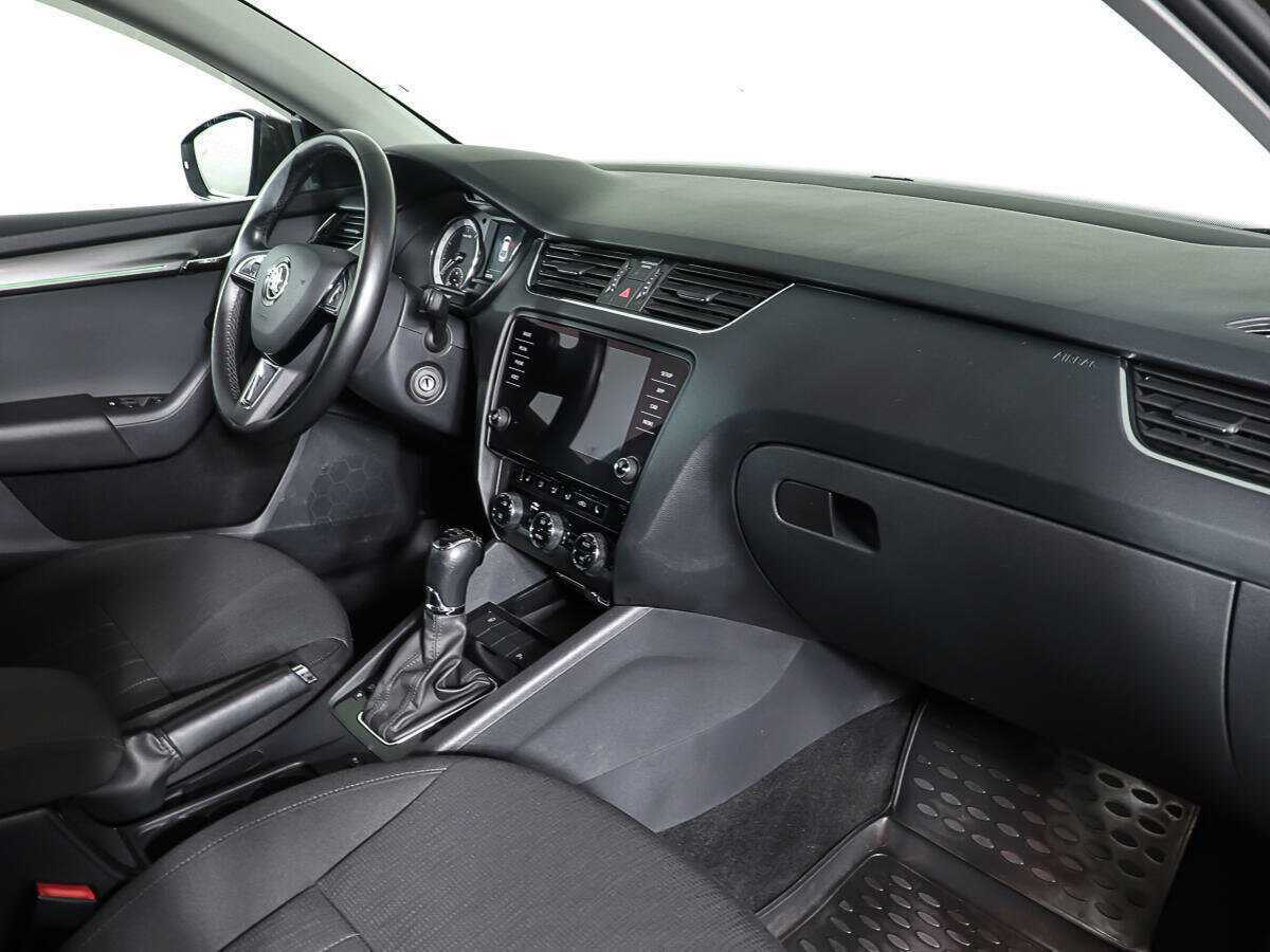 Skoda Octavia, 2018 Фото №9