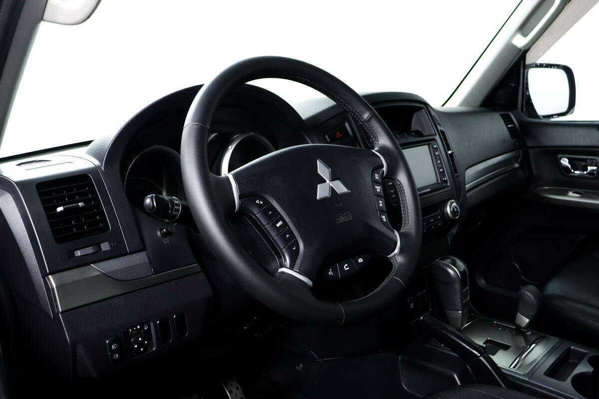 Mitsubishi Pajero, 2012 Фото №13