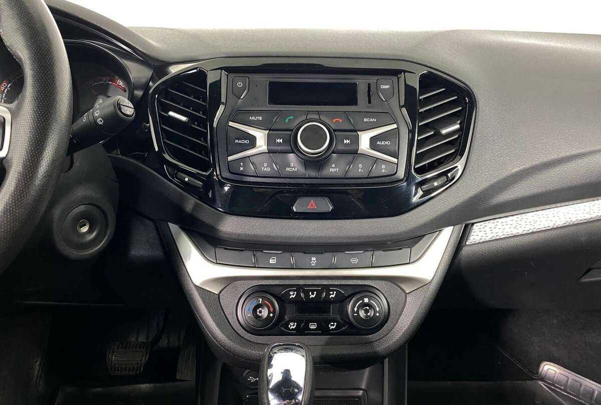 Lada (ВАЗ) Vesta SW, 2020 Фото №12