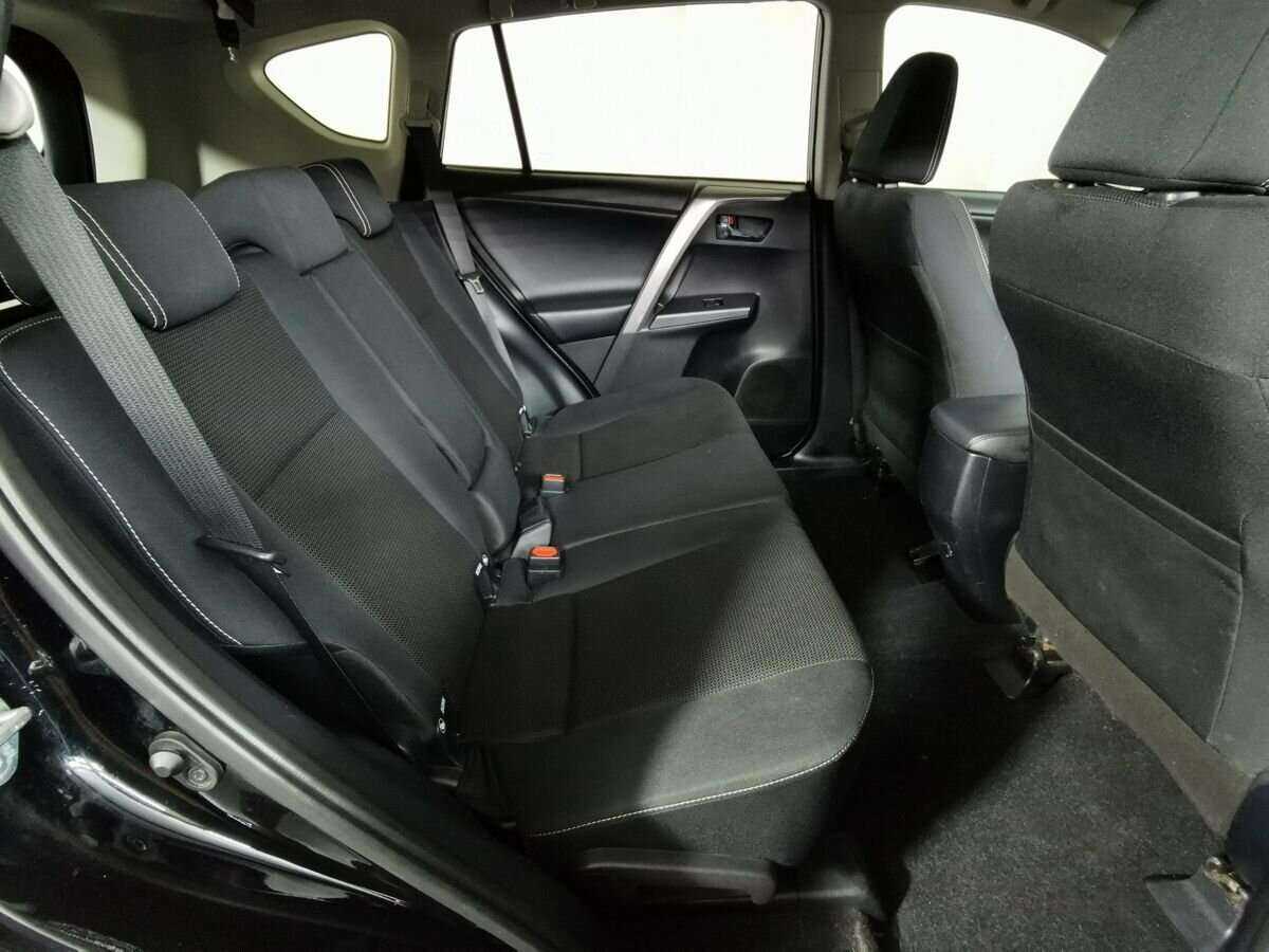 Toyota RAV4, 2018 Фото №12