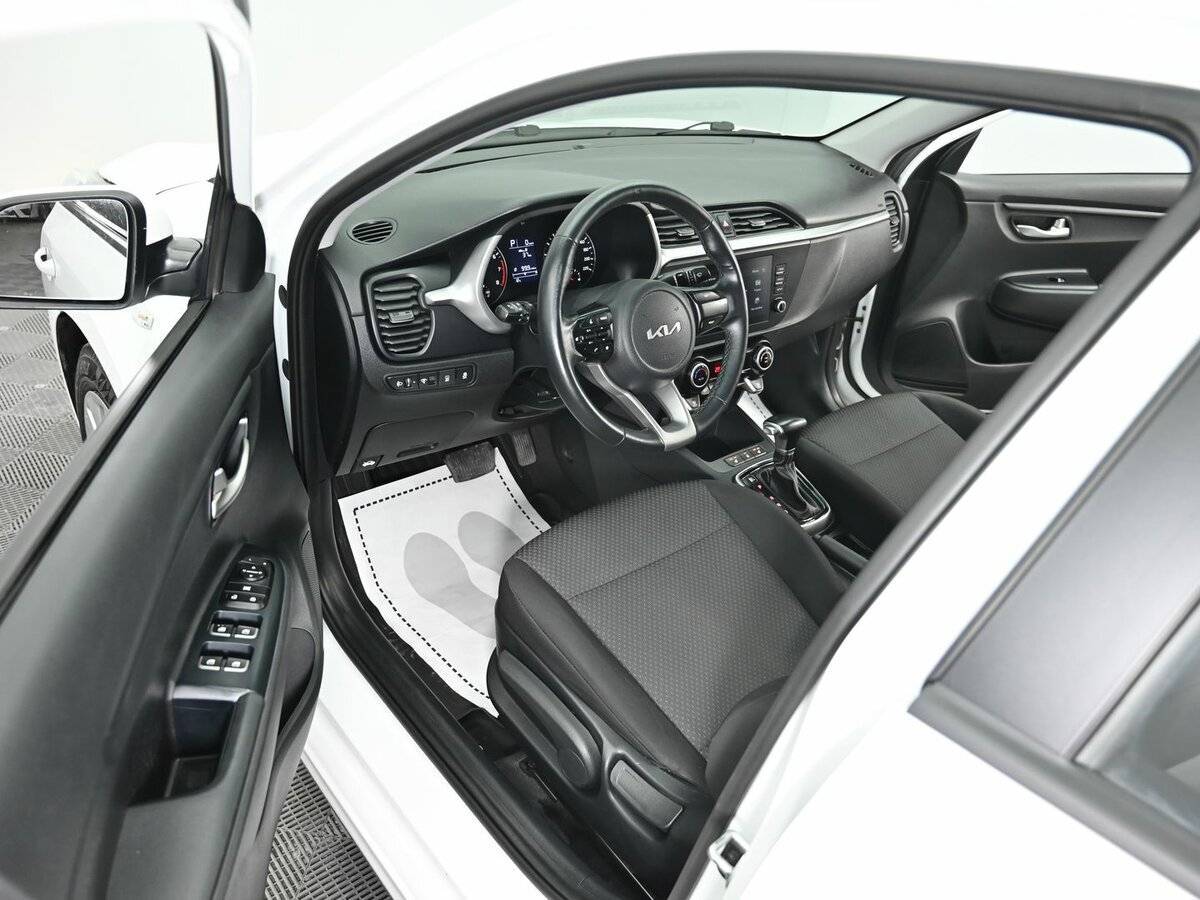 Kia Rio, 2022 Фото №8