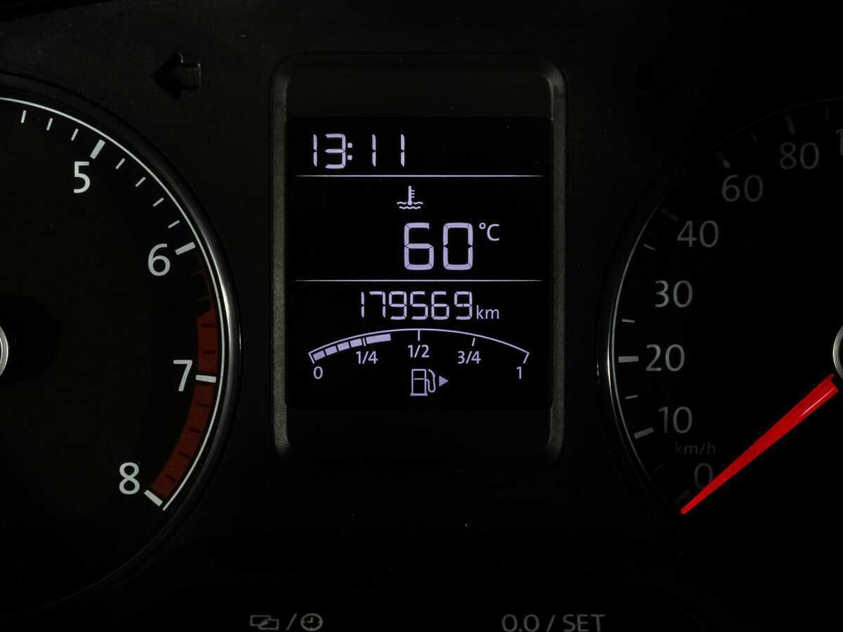 Volkswagen Polo, 2018 Фото №13