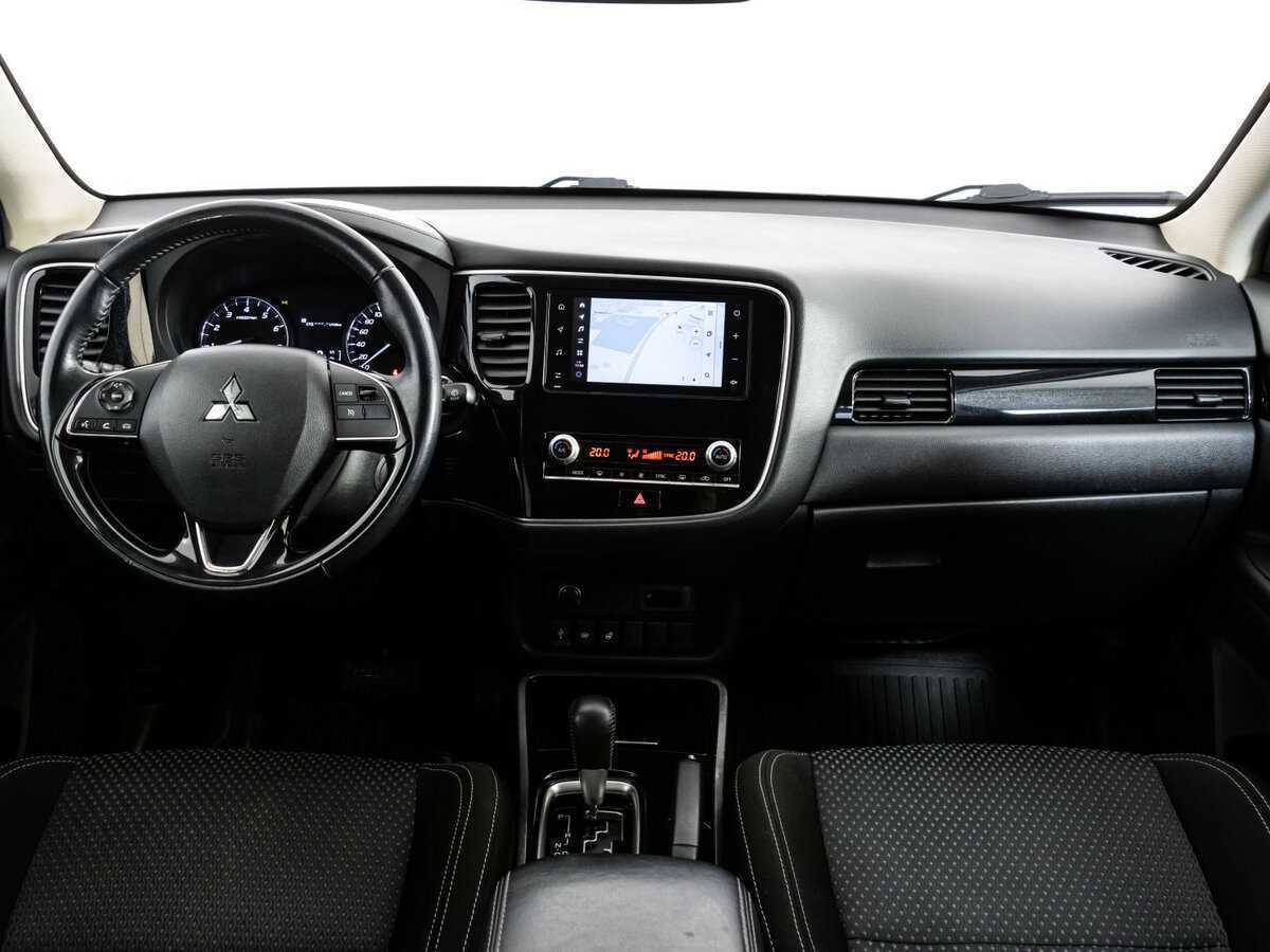 Mitsubishi Outlander, 2020 Фото №8