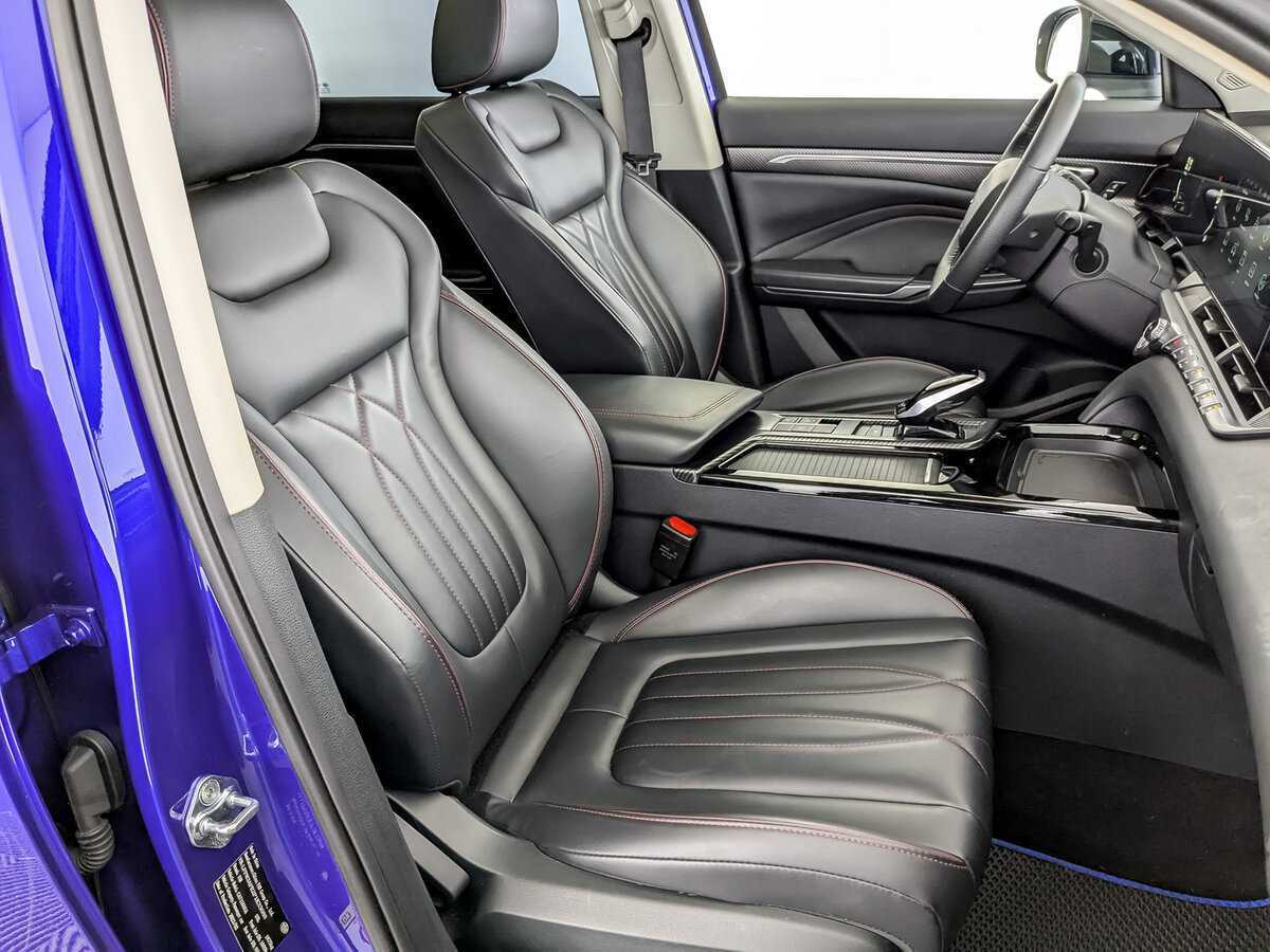 FAW Bestune T55, 2023 Фото №21