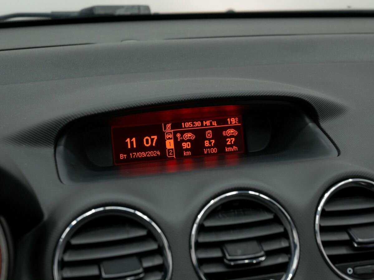 Peugeot 408, 2013 Фото №21