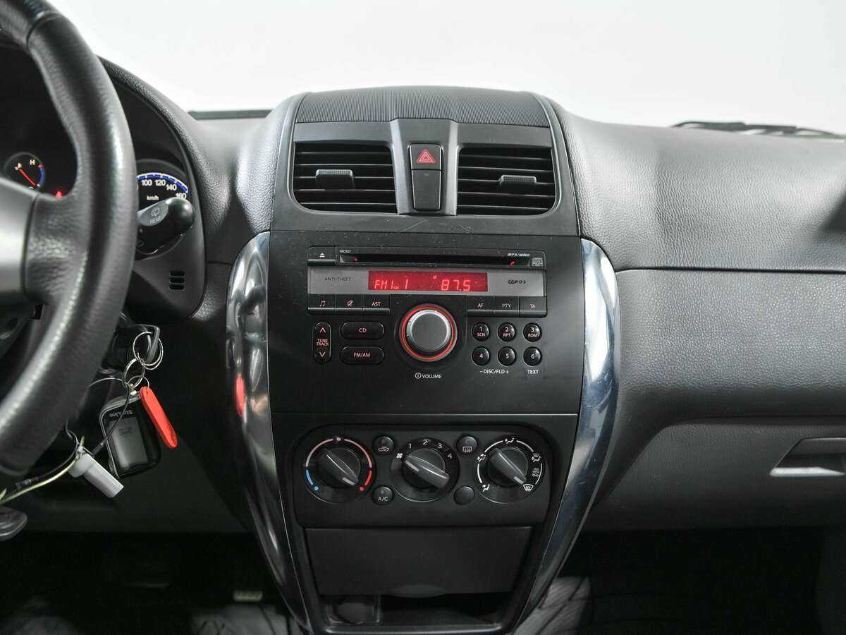 Suzuki SX4, 2013 Фото №10