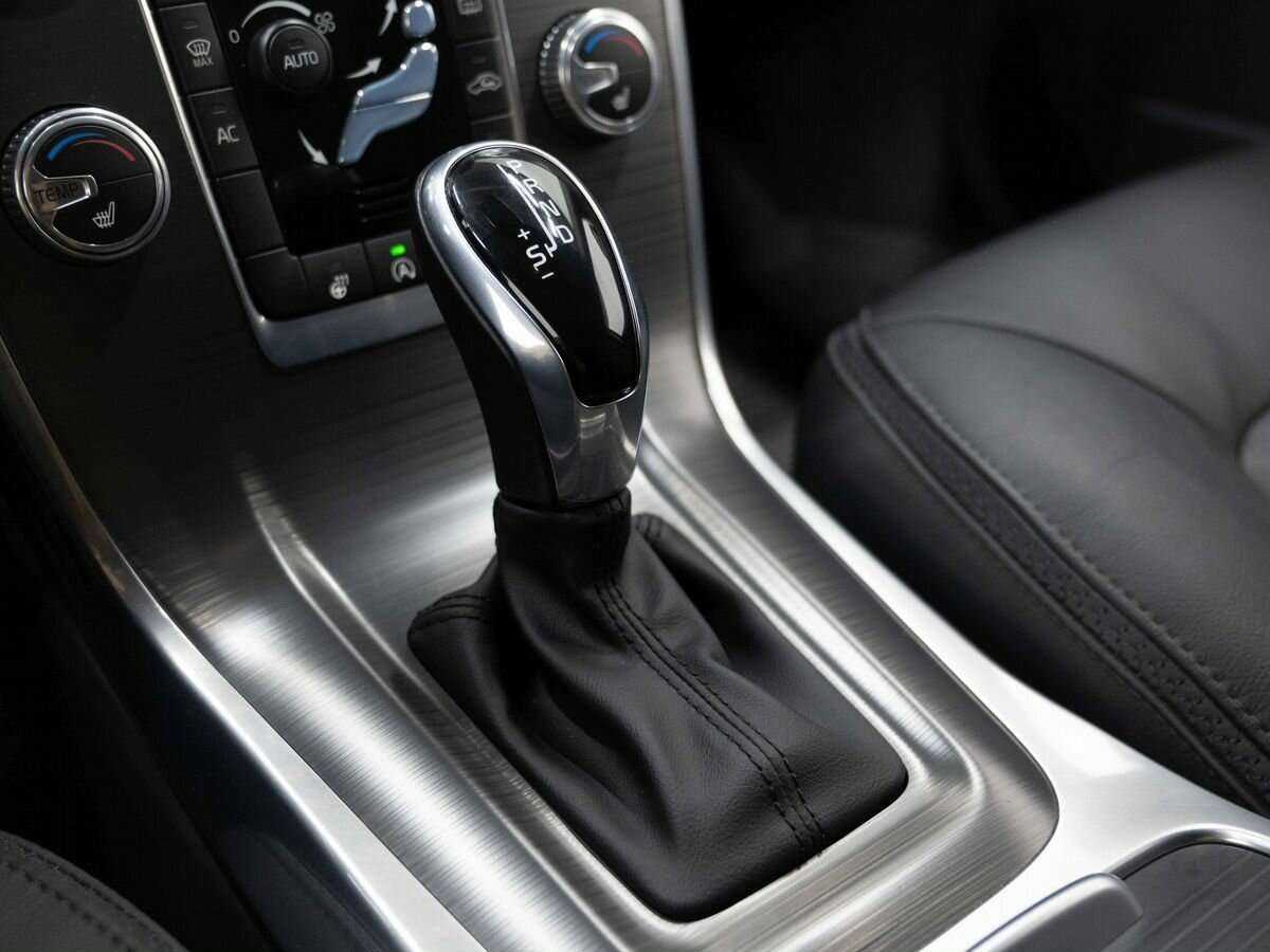 Volvo XC70, 2016 Фото №19