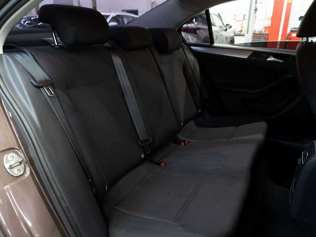 Volkswagen Jetta, 2016 Фото №9