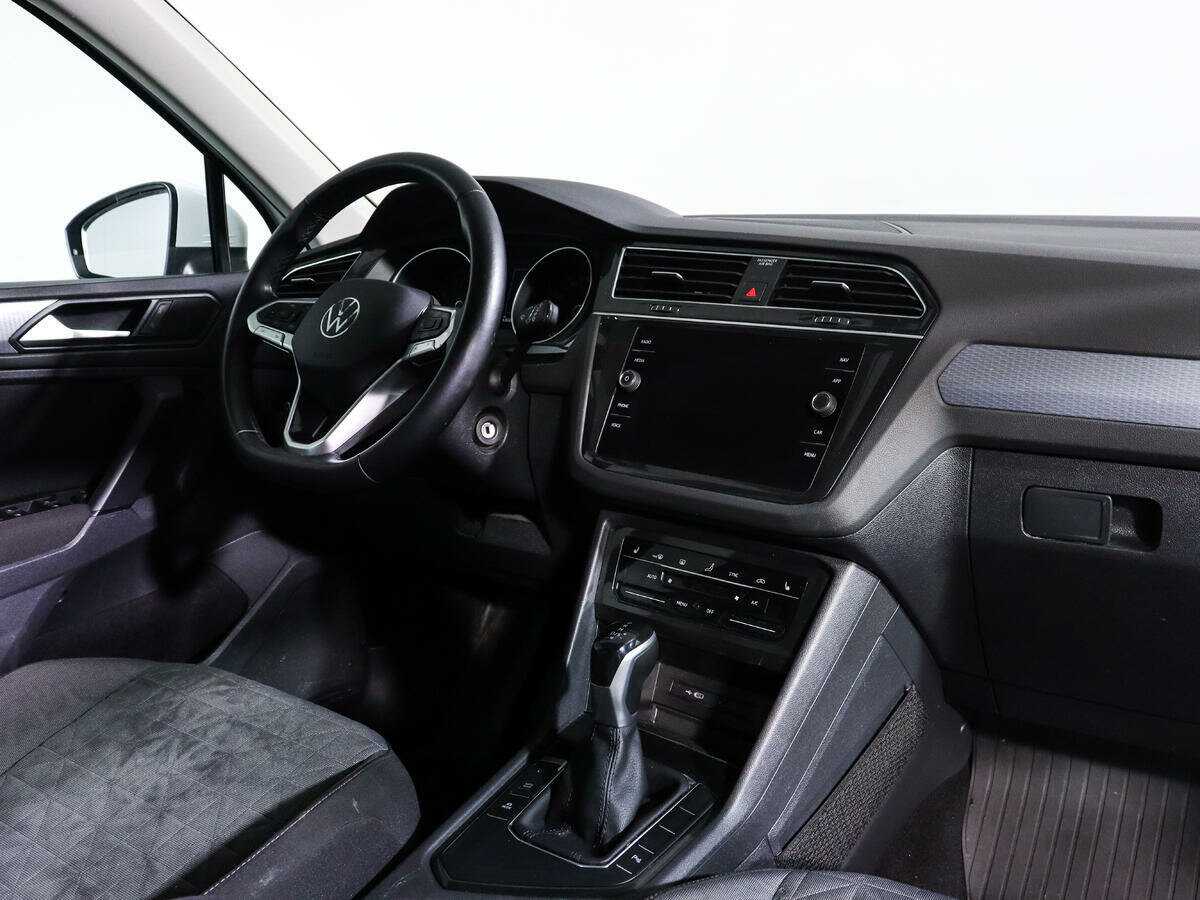 Volkswagen Tiguan, 2020 Фото №9