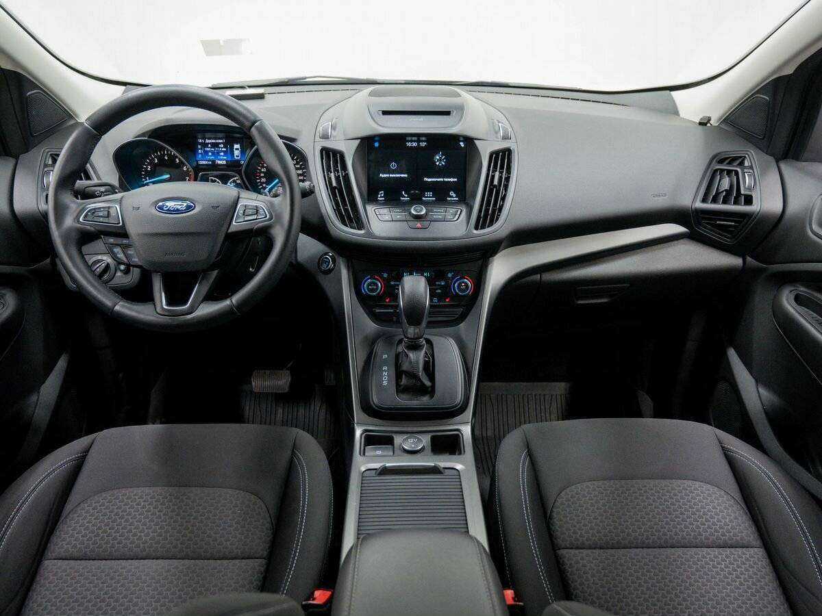 Ford Kuga, 2017 Фото №11