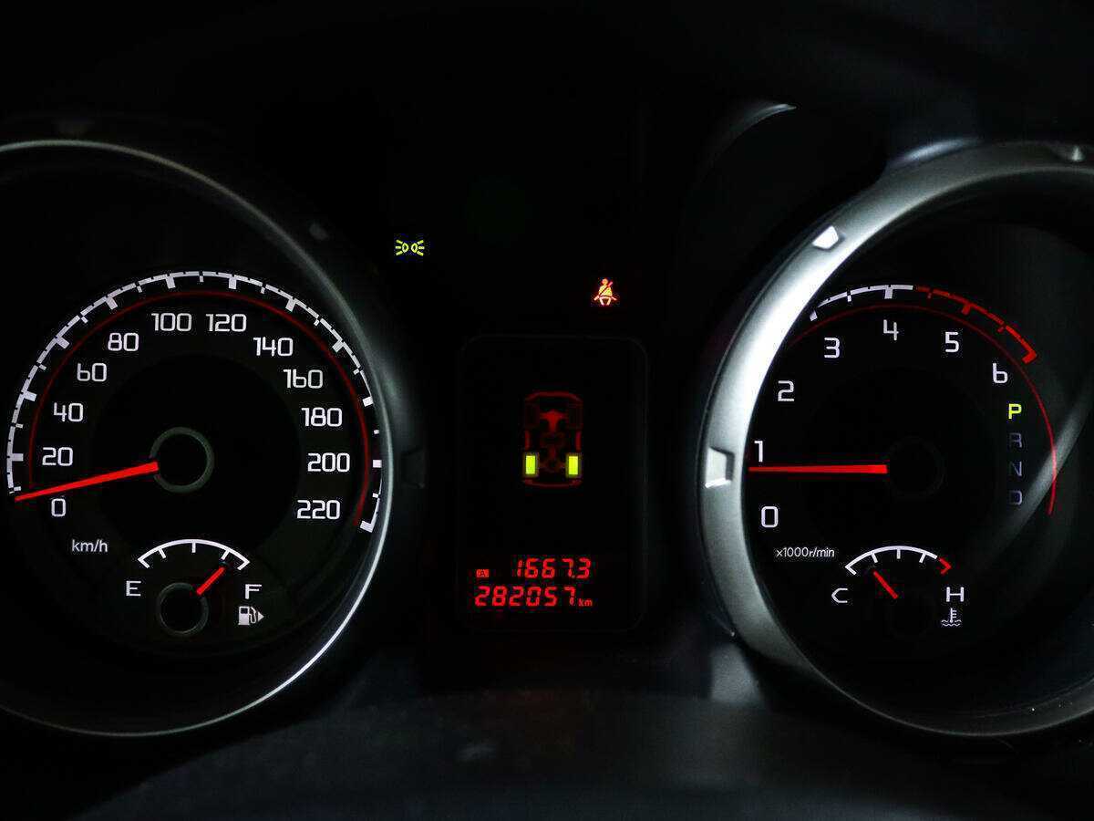 Mitsubishi Pajero, 2014 Фото №9