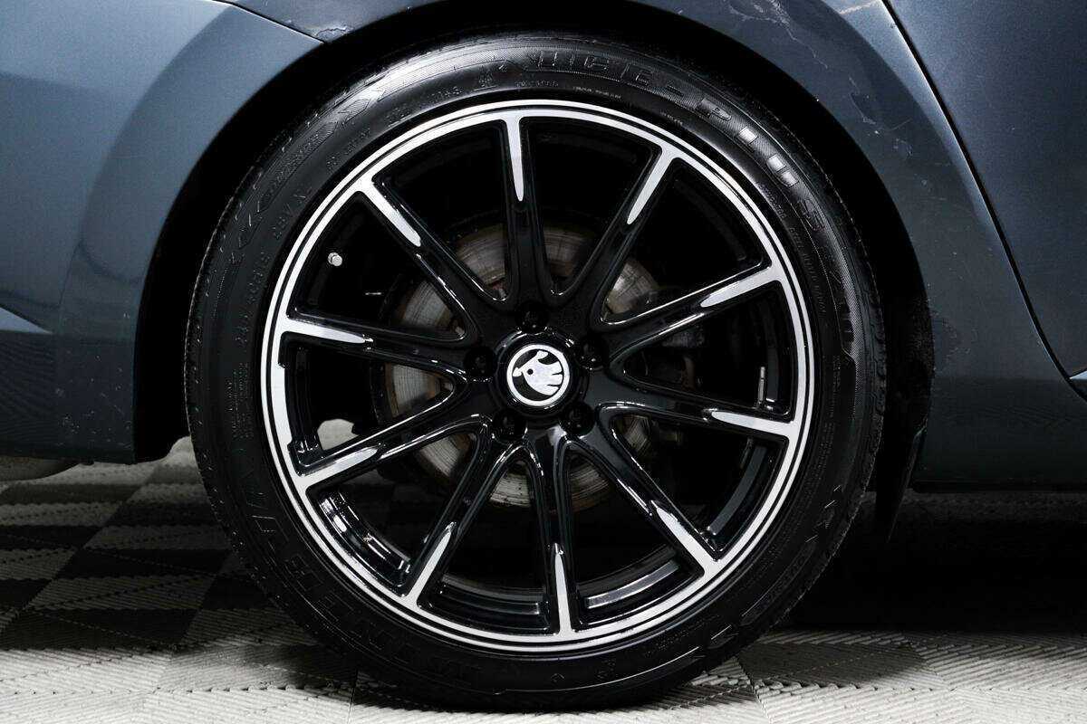 Skoda Superb, 2017 Фото №14