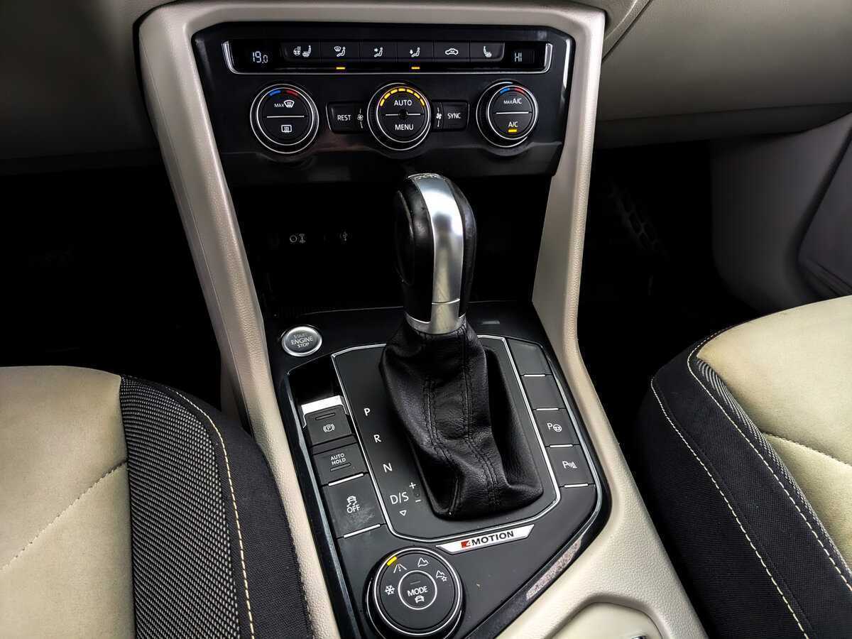 Volkswagen Tiguan, 2017 Фото №25