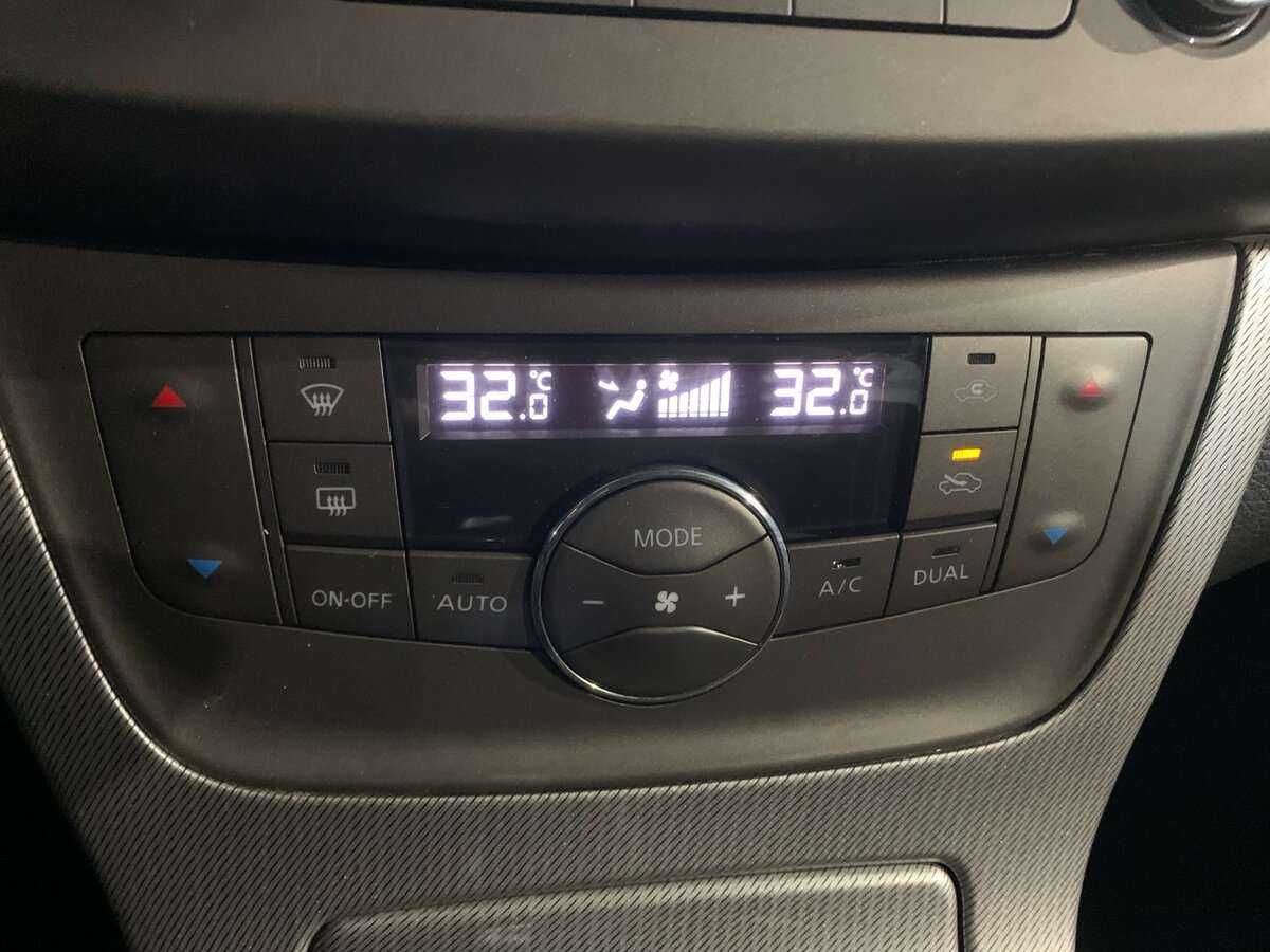 Nissan Tiida, 2015 Фото №14