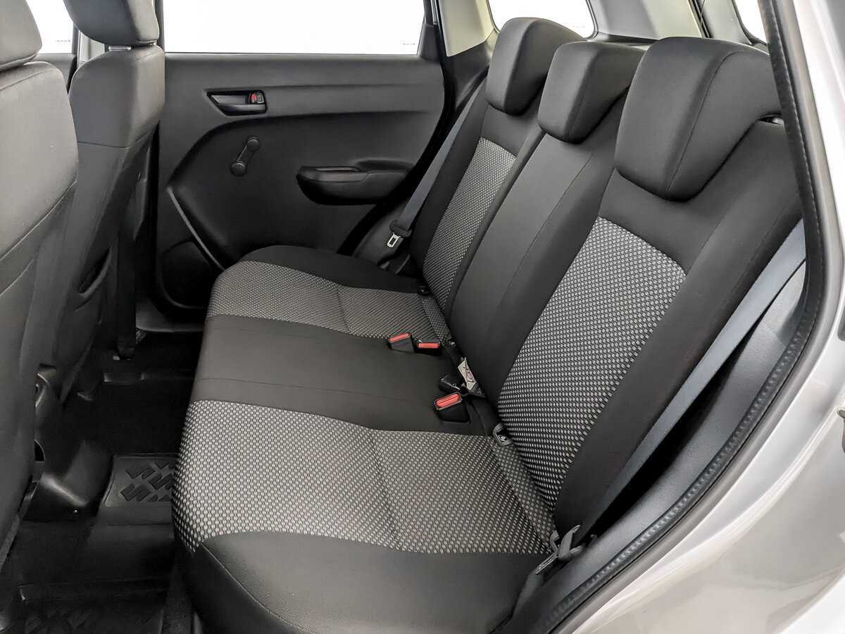 Suzuki Vitara, 2021 Фото №12