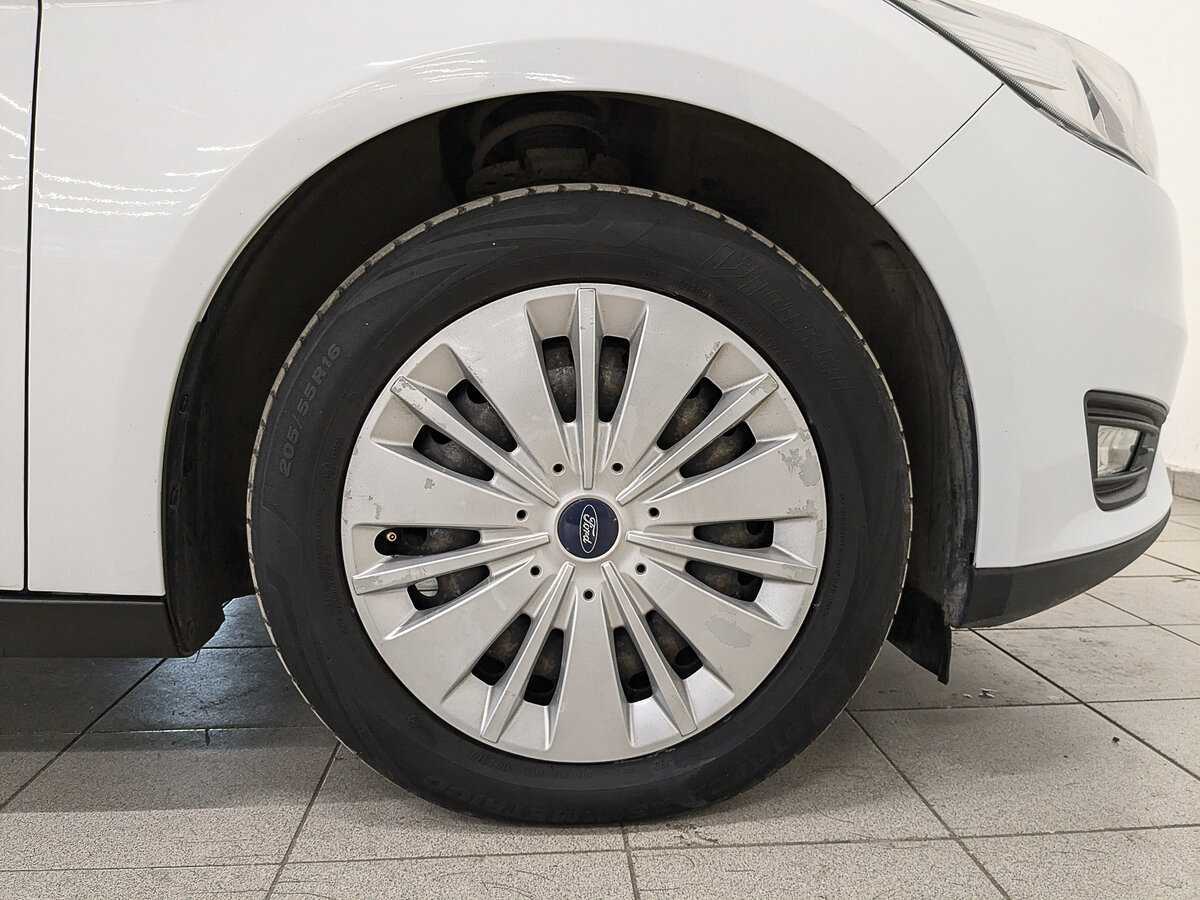 Ford Focus, 2018 Фото №12