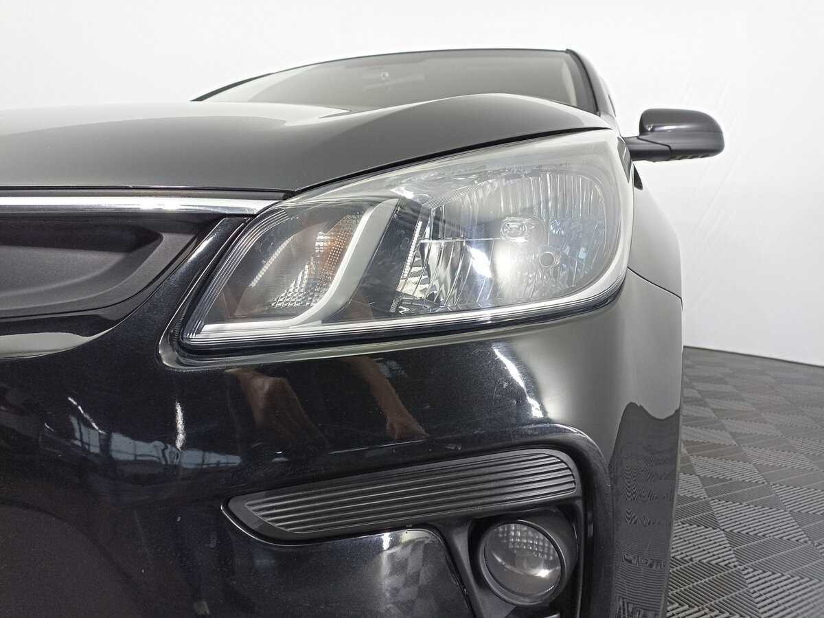 Kia Rio, 2017 Фото №17