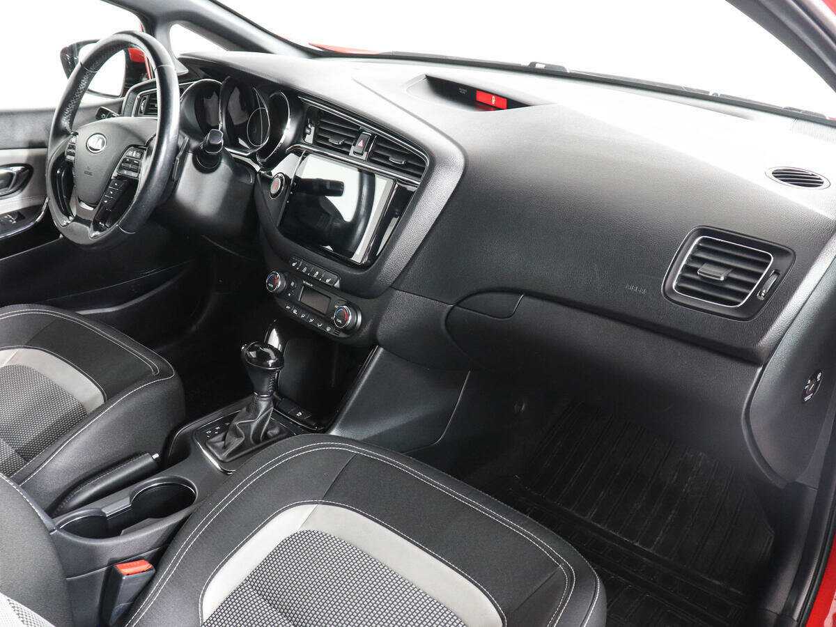 Kia Ceed, 2017 Фото №10
