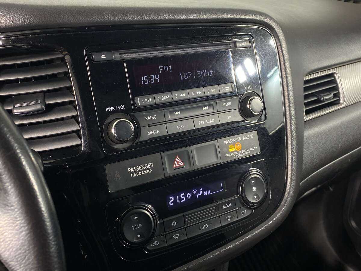 Mitsubishi Outlander, 2017 Фото №12