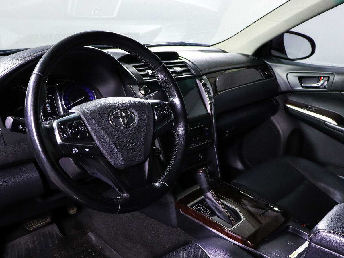 Toyota Camry, 2018 Фото №12