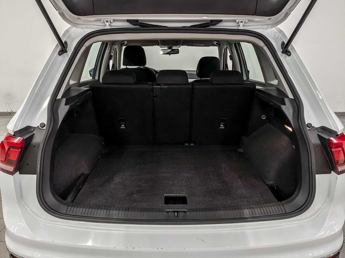 Volkswagen Tiguan, 2021 Фото №10